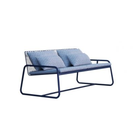 Zweier-Sitzbank für den Außenbereich Lolita aus Metall mit modernem Design von Meme Design.