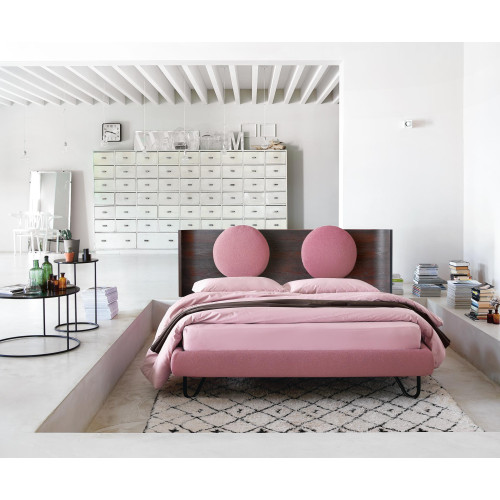 Letto matrimoniale imbottito con testata in legno Hug One H17 Noctis