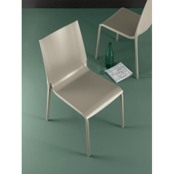 Stackable polypropylene chair Bontempi Casa Eva.