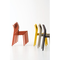 Stackable polypropylene chair T!pa Pointhouse