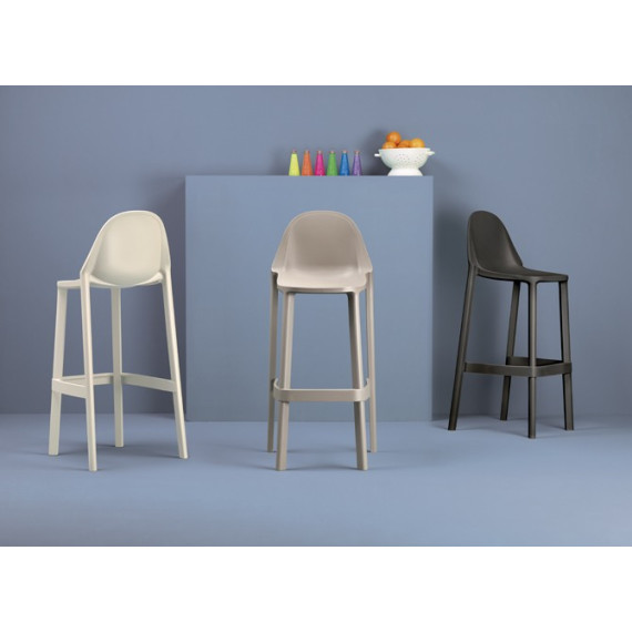 Outdoor stool Più o in technopolymer with backrest Scab Design