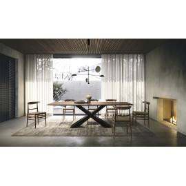 Fixed table with a sturdy X-shaped Gold base - Sedit