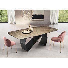 Fester geformter Tisch mit gehämmertem Glasplatte Karl Capodarte